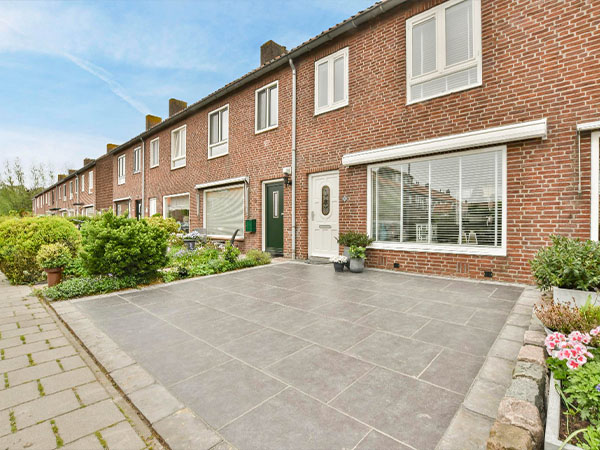 patios and driveways installers Buckinghamshire UK
